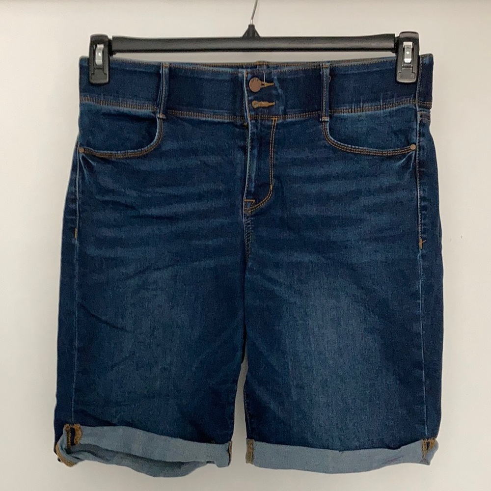 Sz 12 Apt 9 Jean shorts